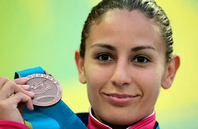 Paola Espinosa gana medalla de bronce