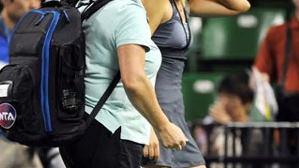 Sharapova, retirada en Tokio por lesión