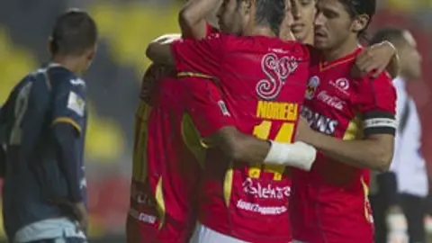 Monarcas vence fácilmente 4-0 a Motagua