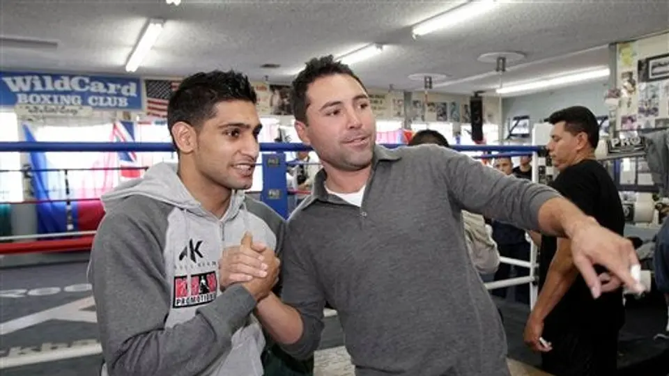 De la Hoya, dolido con Mosley por abandonar Golden Boy Promotions