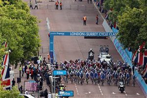 Cavendish se lleva prueba preolímpica de ciclismo en ruta