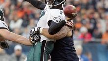 Michael Vick sufre primera intercepción en cuatro años