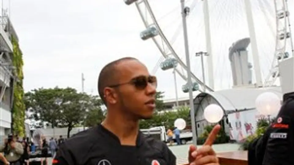 "(Vettel) está excepcional este año": Hamilton