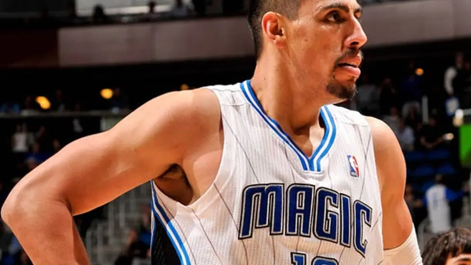Gustavo Ayón jugará en los Bucks