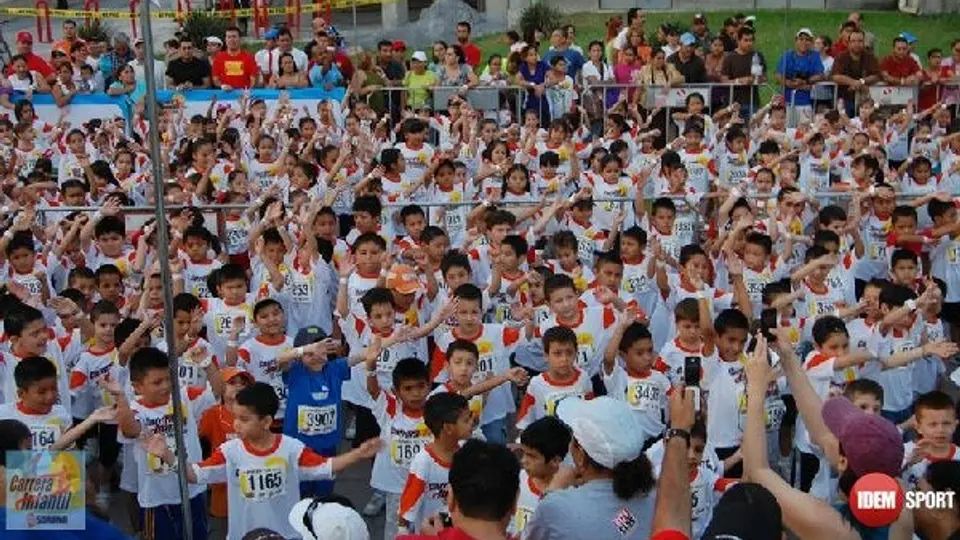 Alrededor de 3 mil niños corren en la Carrera Infantil Soriana