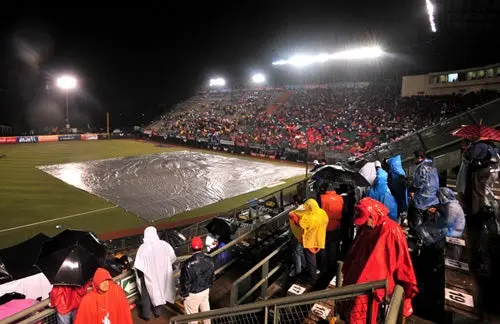 Suspenden Serie del Rey por lluvia