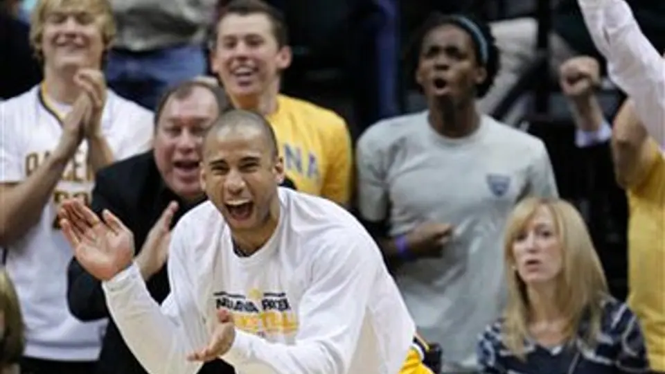 Indiana respira en Playoffs