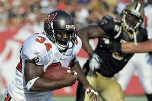 Tampa Bay toma el liderato de la división al vencer 26-20 a los Santos