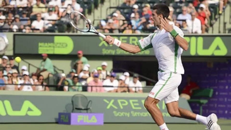 Djokovic y Sharapova avanzan a Octavos en Miami