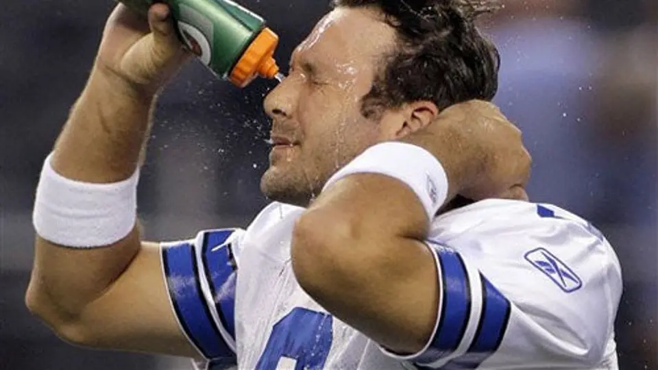 Nowitzki defiende a Tony Romo