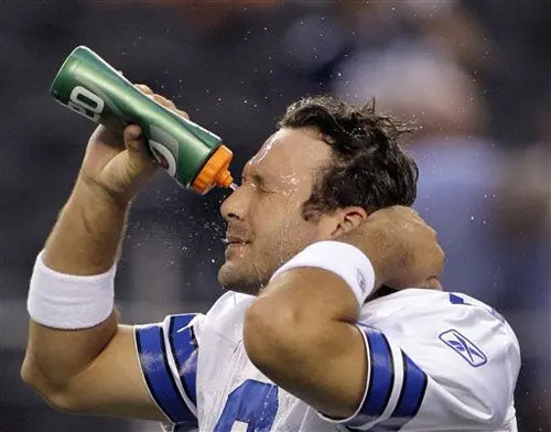 Nowitzki defiende a Tony Romo