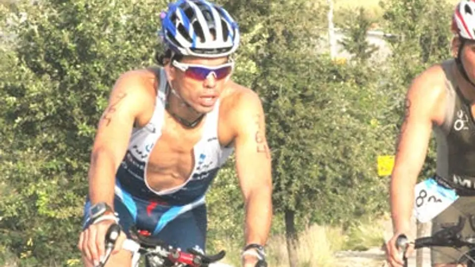 Triunfa Serrano en el Duatlón Master