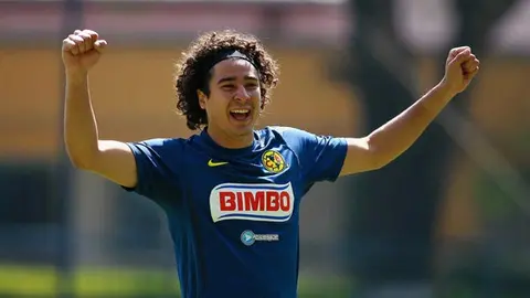 Ochoa, el mejor portero mexicano de la década