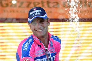Petacchi gana segunda etapa del Giro de Italia