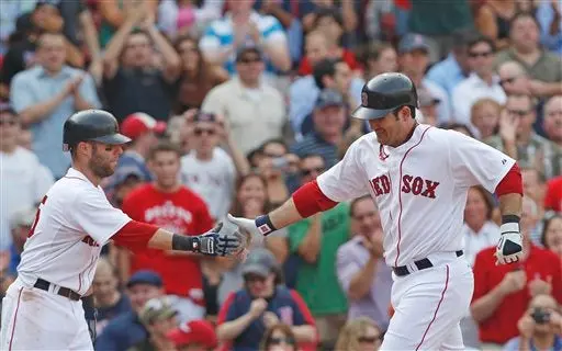 Adrián González no evita otra derrota de Boston