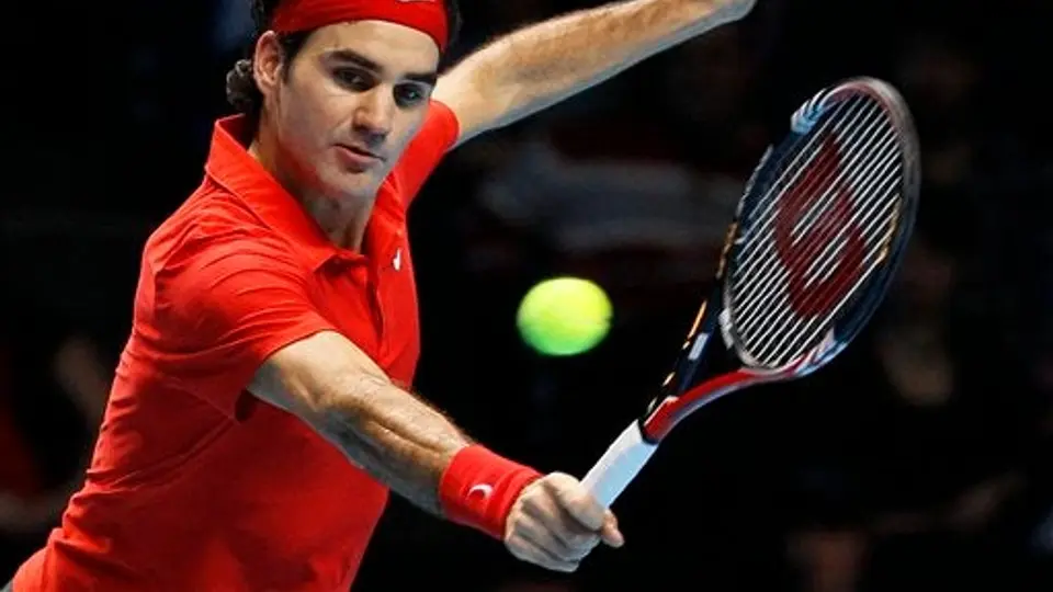 Federer arrolla a Murray en Copa Masters