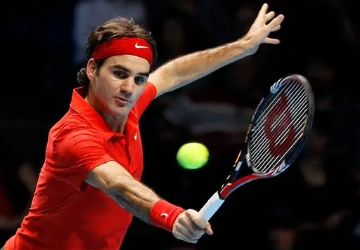 Federer arrolla a Murray en Copa Masters