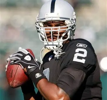 Pieles Rojas tiene en la mira al QB Jamarcus Russell