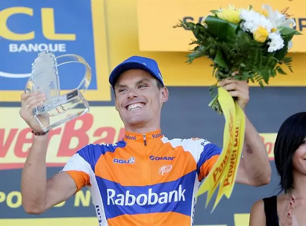 Sánchez se adueña de la novena etapa y Voeckler es líder