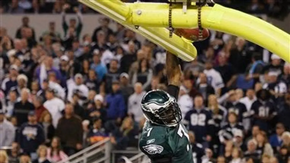 Vick domina a Vaqueros; Filadelfia vence 30-27 a Dallas