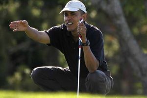 Obama juega golf con Tiger Woods