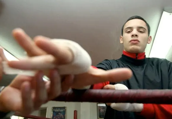 Chávez Jr. cancela combate con Wolak por cuadro de gripe