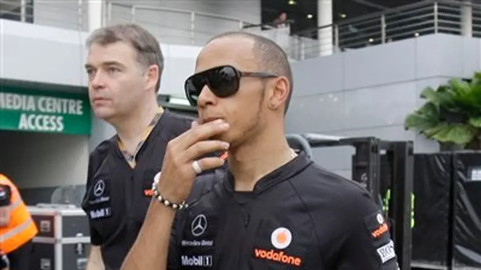 No me sorprende la sanción: Lewis Hamilton