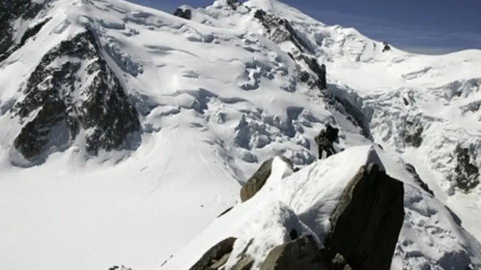 Alpinista búlgara muere tras caer al escalar el Mont-Blanc