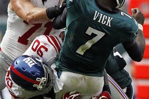 Vick se va con la mano fracturada en la derrota ante Gigantes 29-16