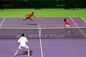 Nadal y López ganan en dobles en Doha