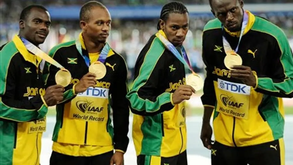 Bolt y Jamaica rompen récord mundial en 4x100