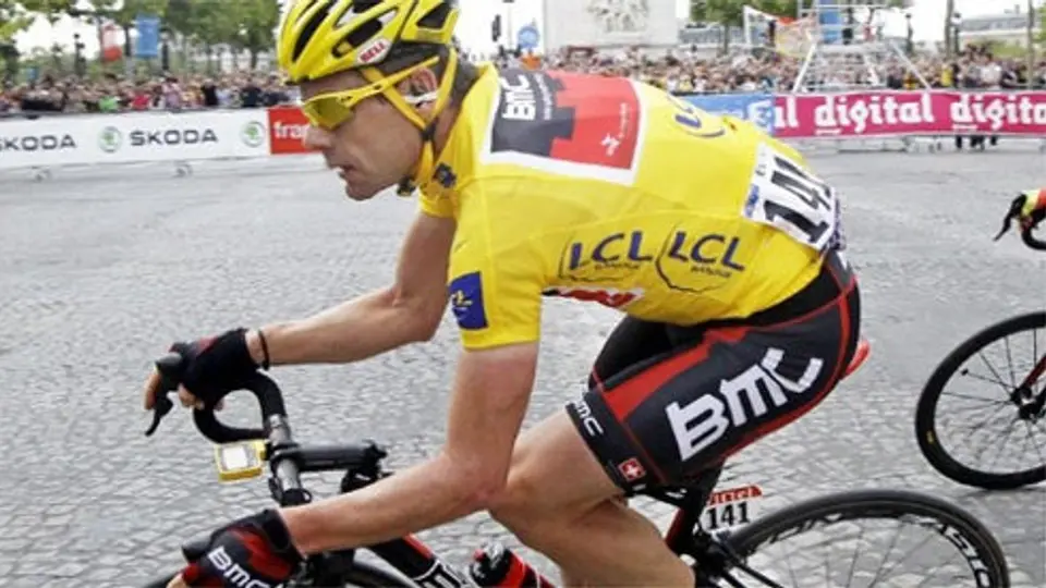 UCI dice que no hubo más positivos en Tour de France