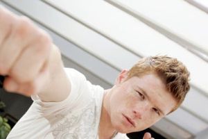 Canelo iría por cetro superwelter que deja vacante Pacquiao
