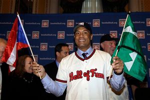Alomar es exaltado al Salón de la Fama del Caribe