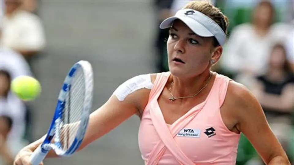 Zvonareva y Radwanska disputarán la final del Abierto Pan Pacific