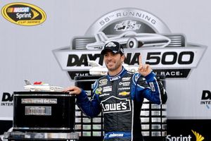 Johnson, ganador de las 500 millas de Daytona