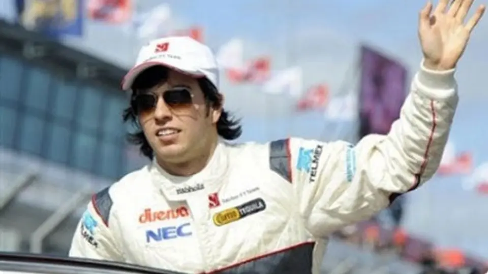 Checo Pérez partirá decimoquinto en Turquía