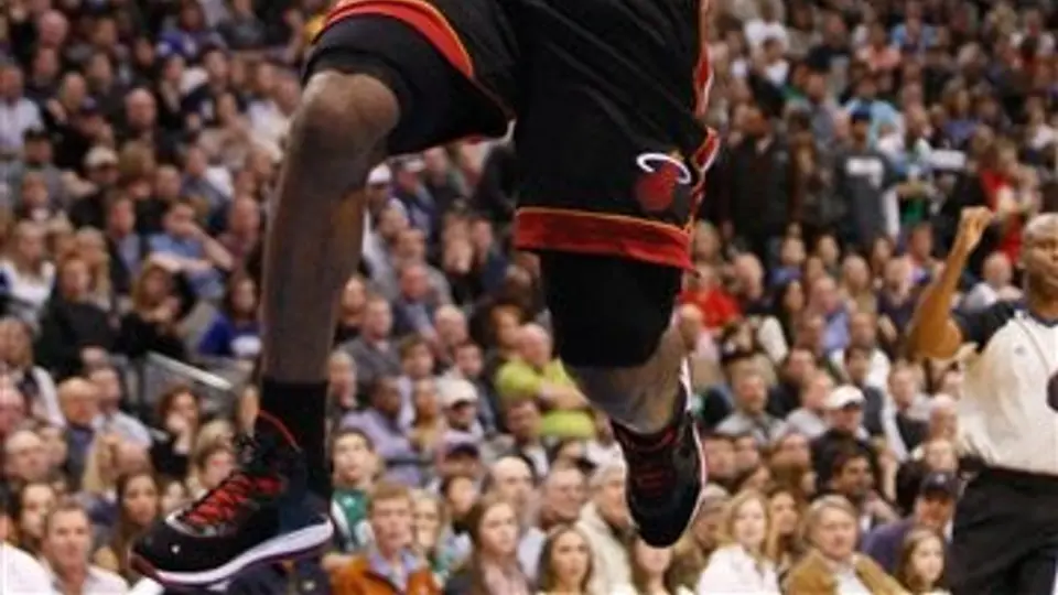 LeBron, sin preocupación por enfrentar a Cavs