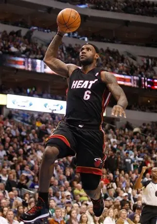 LeBron, sin preocupación por enfrentar a Cavs