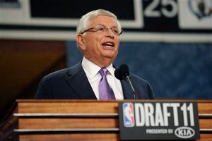 Mejor reparto de ingresos, clave en negociaciones NBA