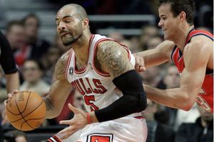 Con Carlos Boozer 'encendido' los Bulls le ganan a los Nets 90-81