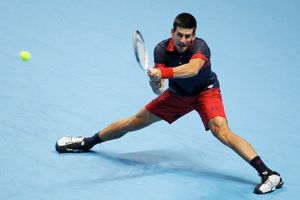 Djokovic derrota a Berdych en presencia de Maradona