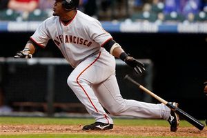 Juan Uribe firma por 21 mdd y tres campañas con los Dodgers