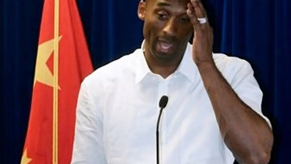 Vinculan a Kobe Bryant con presunta agresión en iglesia