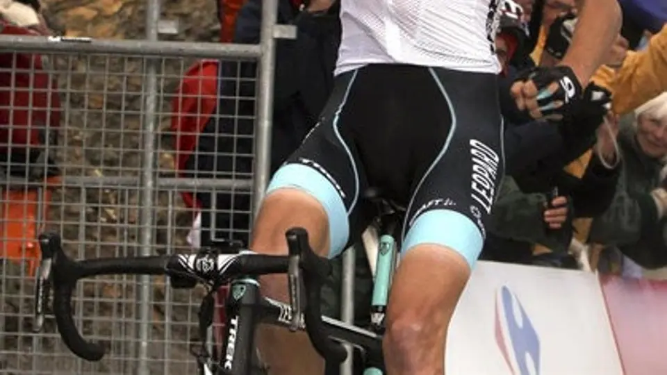 Andy Schleck, nuevo líder en Tour de France