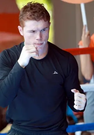 Canelo Álvarez, concentrado en su pelea ante Alfonso Gómez