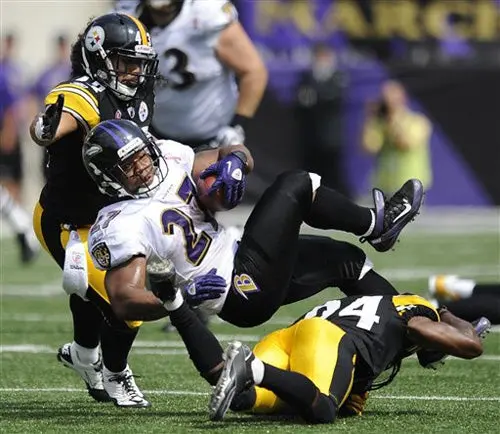 Baltimore aplasta 35-7 a Pittsburgh