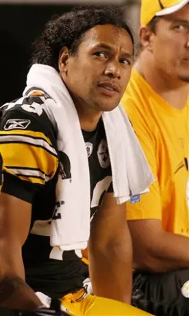 Polamalu renovó con Acereros