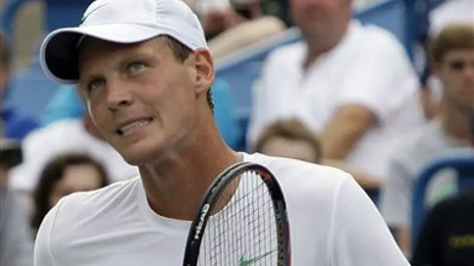 Djokovic, a la Final de Cincinnati tras el abandono de Berdych
