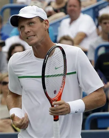 Djokovic, a la Final de Cincinnati tras el abandono de Berdych